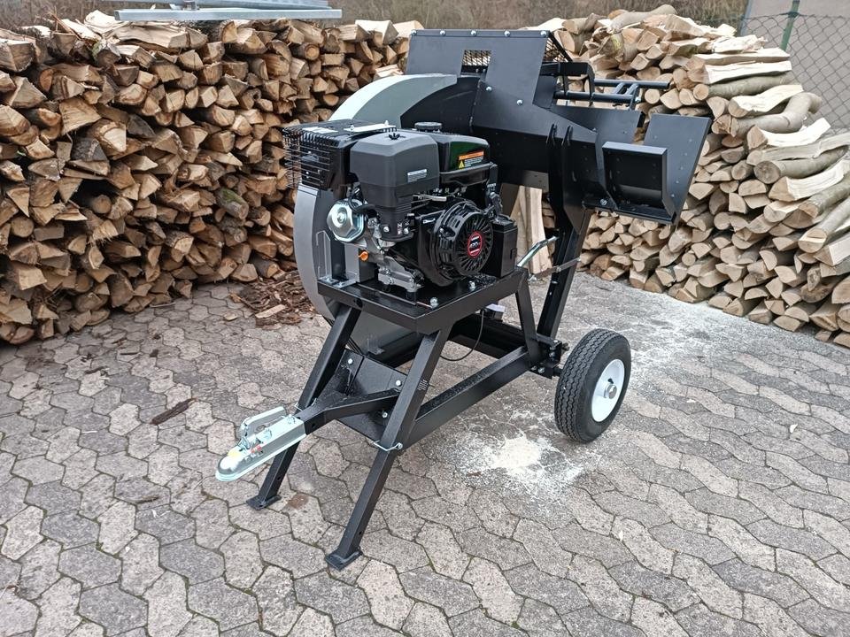 Wippkreissäge